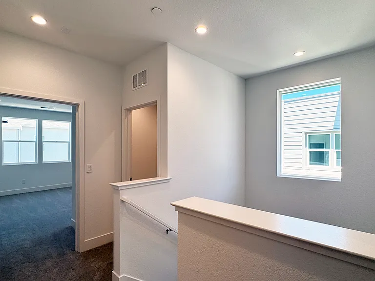 5017 Seashell Ter — Photo 31