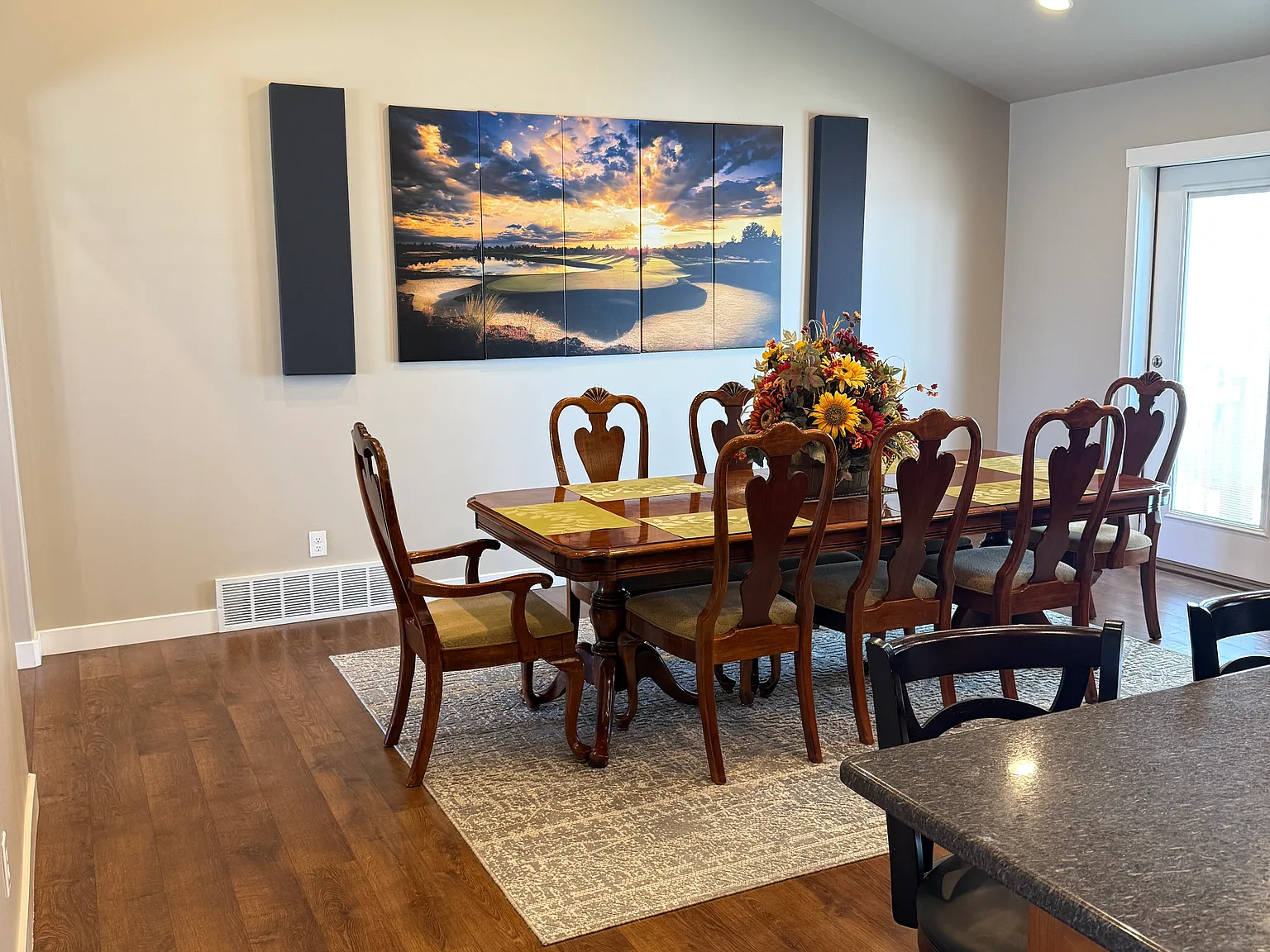 2 bed, 2.5 bath, 1914 sqft, $2,500 — Photo 4
