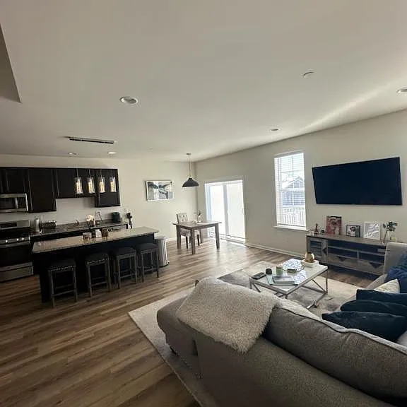 585 Gray Feather Way — Photo 6