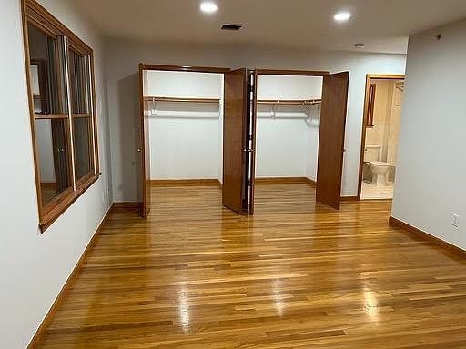 5th image of 78 Clifford St Floor 2