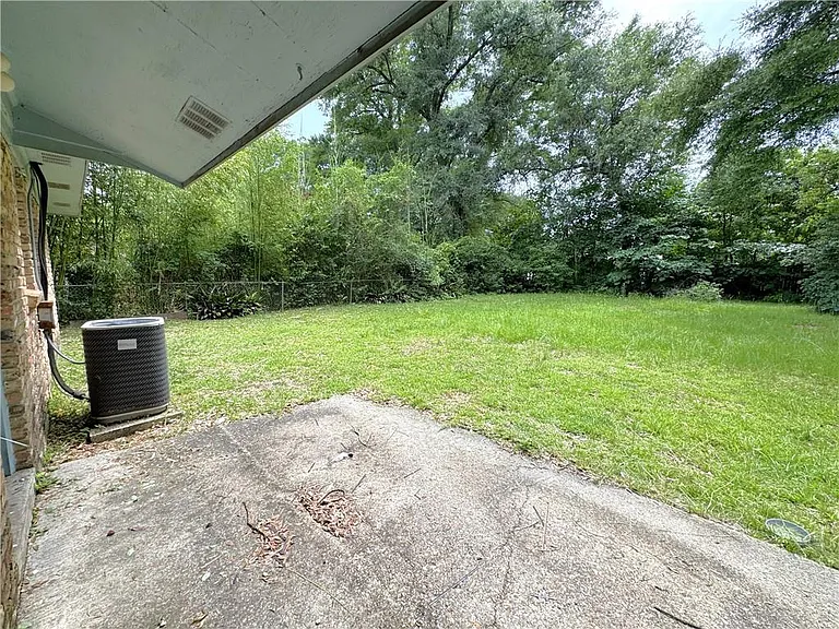 654 Ynestra Dr — Photo 19