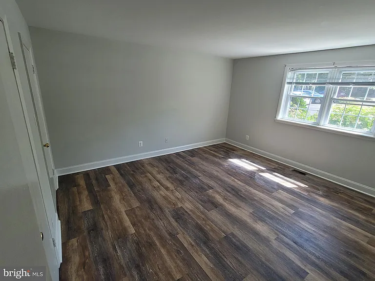 367 Homeland Southway #1B — Photo 7