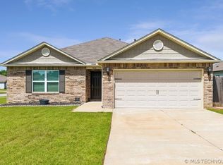 11428 S 239th East Ave, Broken Arrow, OK 74014