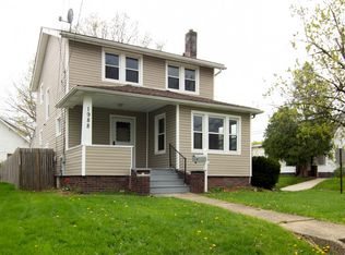 1988 12th St SW, Akron, OH 44314