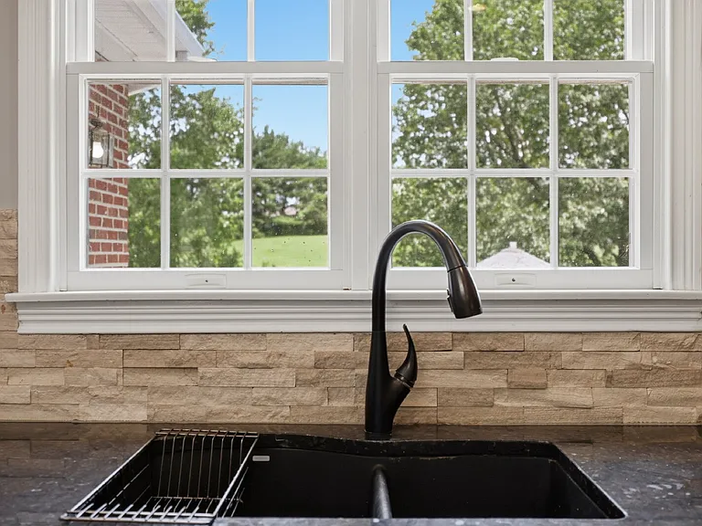3237 Mantilla Dr — Photo 23