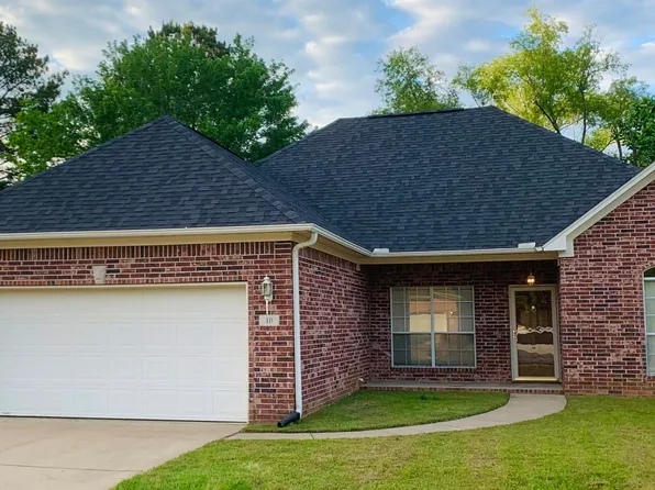 10 Westfield Dr, Little Rock, AR 72210