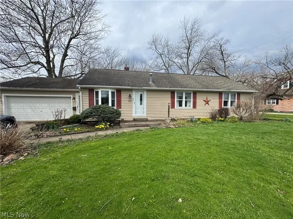 43 N Poplar St, Jefferson, OH 44047