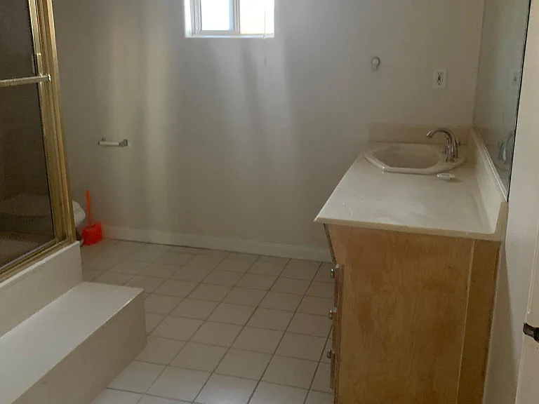 Upstairs Bathroom