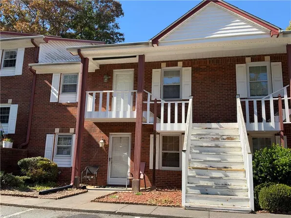 234 Olde Vineyard Ct, Winston Salem, NC 27104