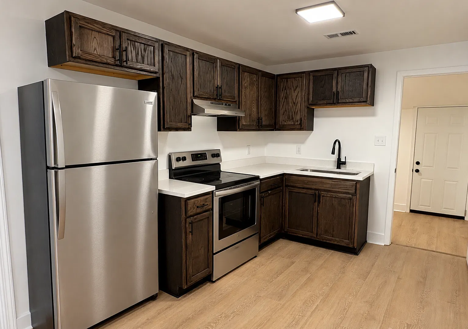 Fully renovated 3 bedroom, 2 bath house in NLR — Photo 3