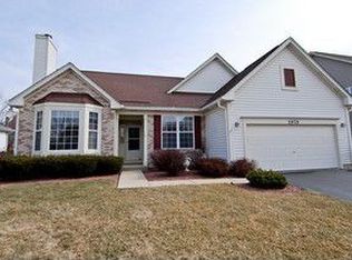 2975 Savannah Dr, Aurora, IL