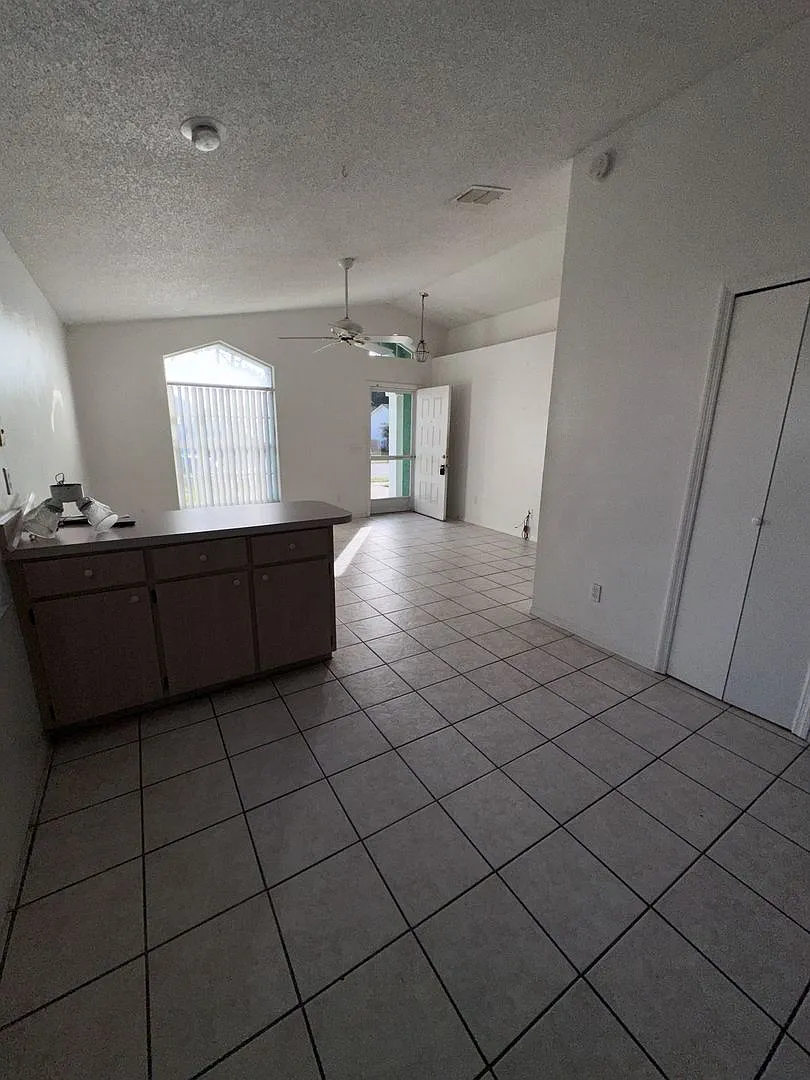 Move In Special: Receive $500 Off Your Second Month's Rent! — Photo 4