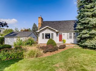 324 56th St, Clarendon Hills, IL 60514