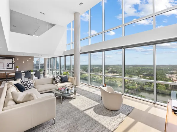 300 Bowie St #2, Austin, TX 78703
