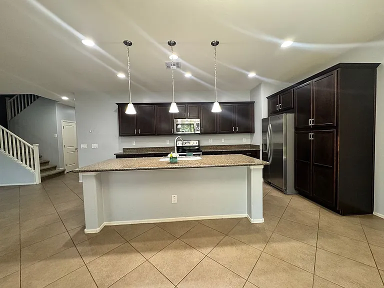 12055 W Tether Trl — Photo 10