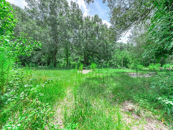 2nd image of 125 Magnolia Lane