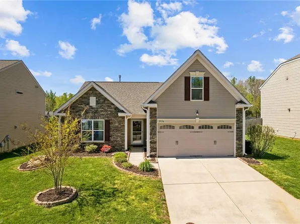 2974 Mirasol Ct, Walkertown, NC 27051