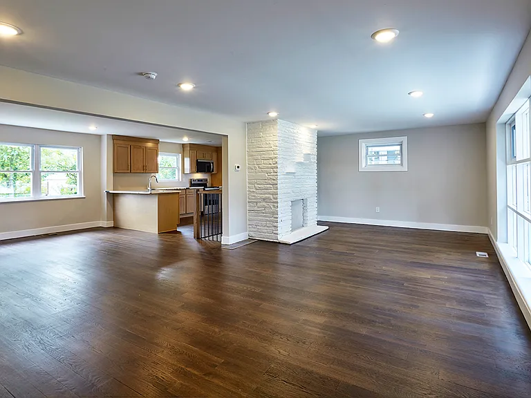 1038 E Mount Pleasant Ave — Photo 17
