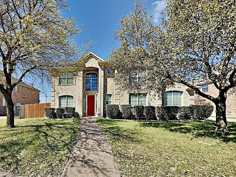 1st image of 317 Royal Crest Dr
