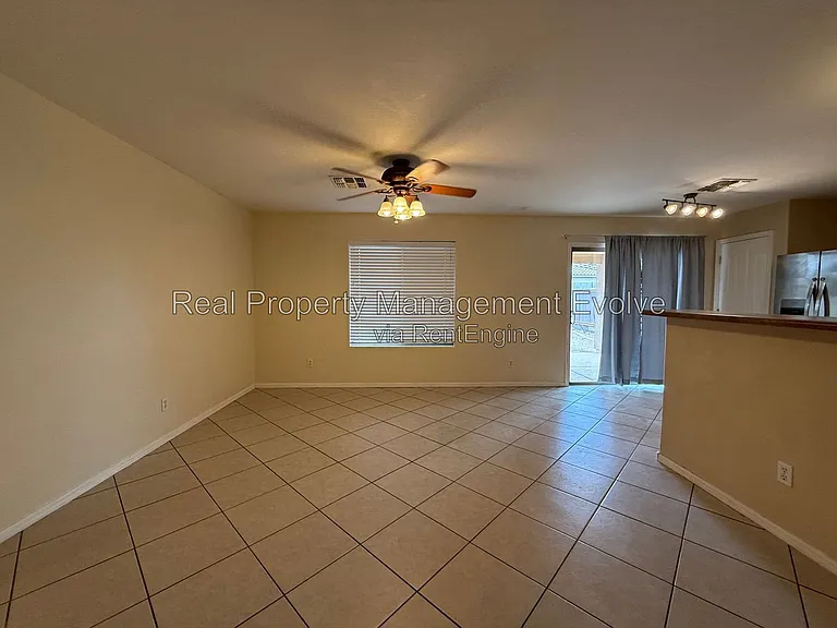 25824 W Burgess Ln — Photo 6