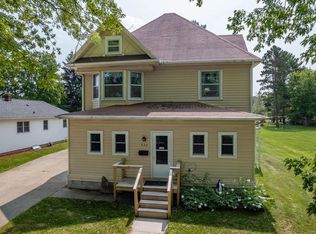 527 Clark St, Reedsburg, WI 53959