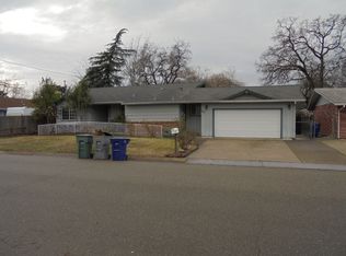 6854 Sacramento Dr, Redding, CA 96001
