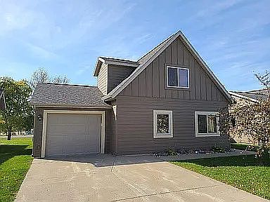 1st image of 290 240th Ave #5