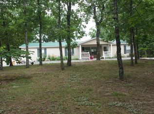 2303 Porch Rock Rd, Pikeville, TN 37367