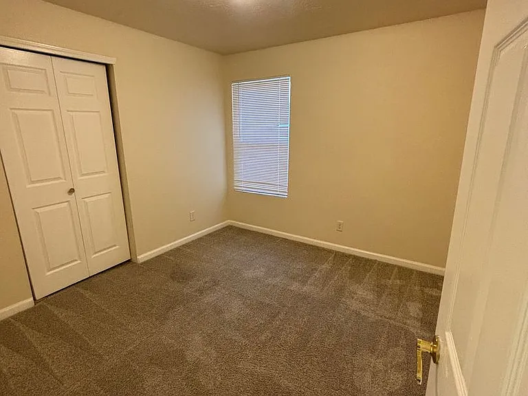 Large Bedrooms and Balconies! — Photo 2