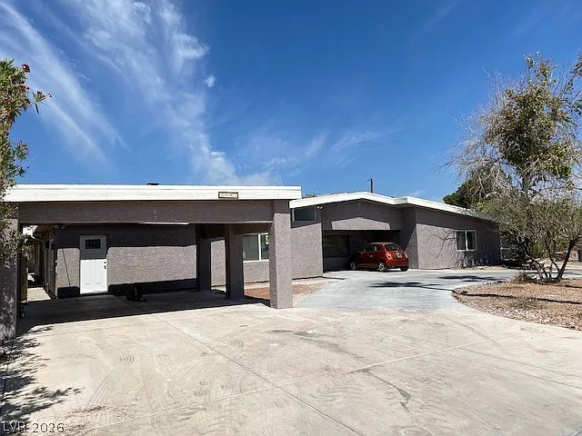 4 bed, 3.0 bath, 5898 sqft, $5,500 — Photo 3