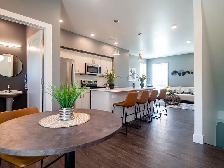 Juniper Row Townhomes — Photo 6