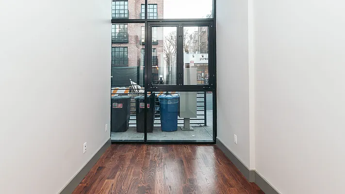 Rented by Nooklyn NYC LLC | media 32