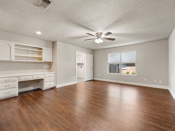 3rd image of 6728 Fair Meadows Dr