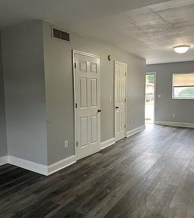 2nd image of 501 E Columbus Dr APT 2