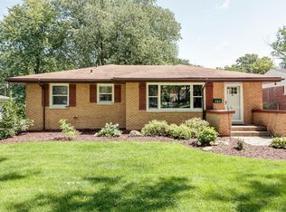 405 Fairview Ave, Crown Point, IN 46307