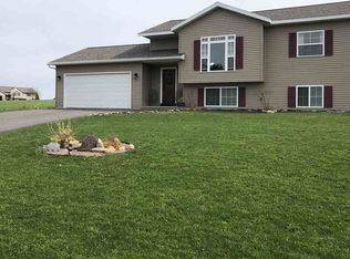 1319 Nicklaus Dr, Merrill, WI 54452