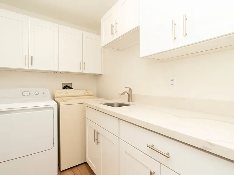 Nordhaven Apartments — Photo 30