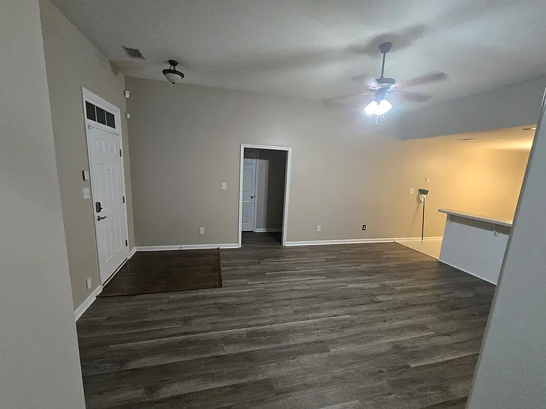 3021 Culverton Ct — Photo 8