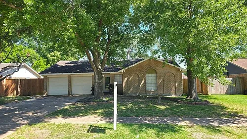 3223 Cedarmont Dr Photo 1
