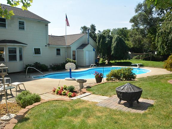 2nd image of 3533 Mankato Dr SW