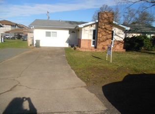257 W Cedar Dr, Lebanon, OR 97355