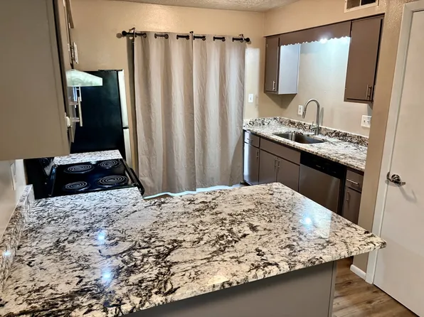 1305 Chelwood NE - D, 1305 Chelwood Park Blvd NE, Albuquerque, NM 87112