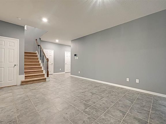 4th image of 15810 Copper Oak Ln
