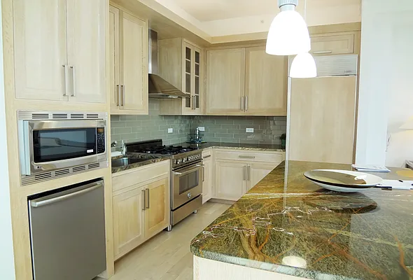 Rented by Manhattan Skyline | media 6