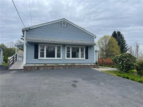 608 Mendon Rd, North Smithfield, RI 02896