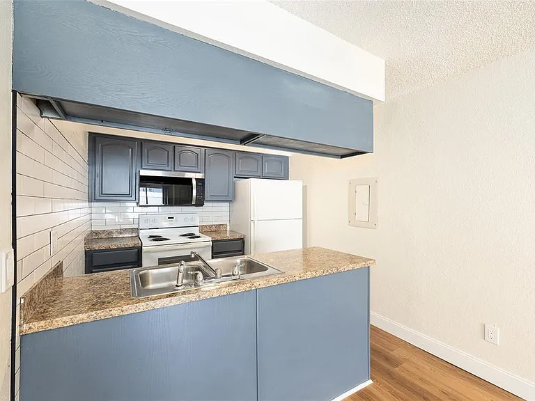 3025 SE 55th Ave — Photo 17