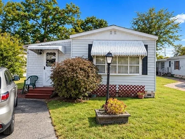 18 Taunton St #5, Plainville, MA 02762