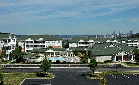 Aspen Pines Apartment Homes — Photo 3
