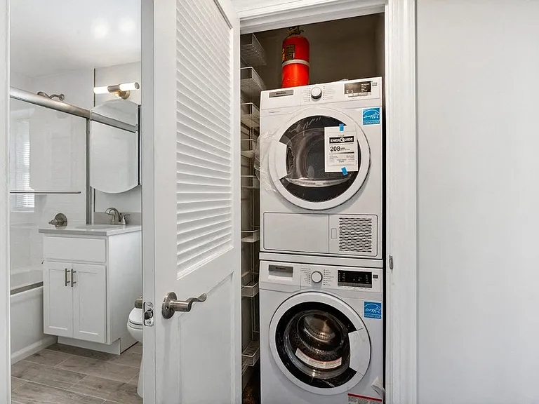 Baltusrol Apartments — Photo 10
