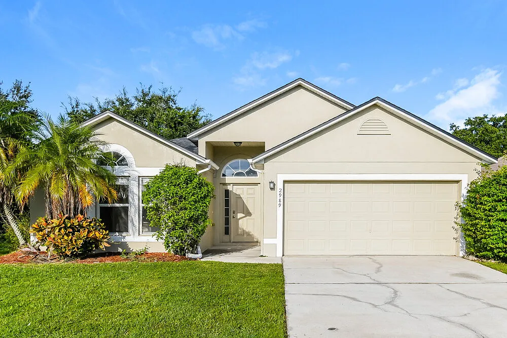 4 bed, 2.0 bath, 1854 sqft, $3,290 — Photo 1